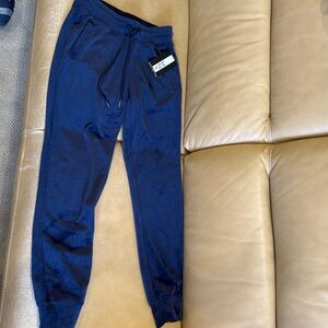 MNY Marc New York velour jogging pants 
NEW with tags